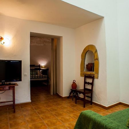 Гостевой дом Casa Cueva El Molino Артенара Экстерьер фото